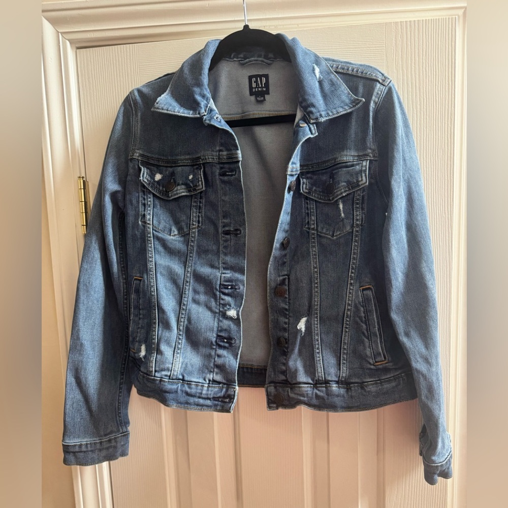 GAP Women's Classic Blue Jean Jacket